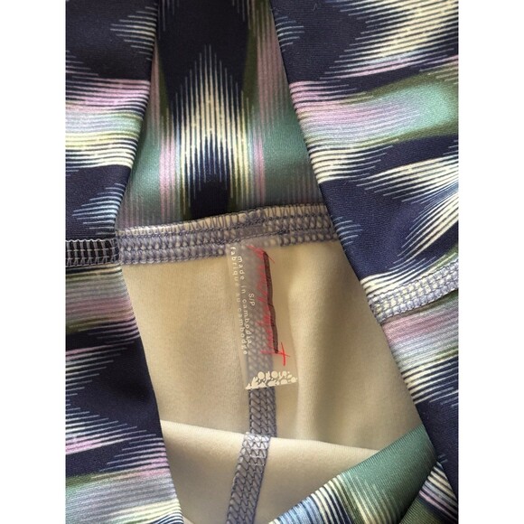 Free People Movemnt Island Time Shorts Purple Amethyst Chevron Size Small - Picture 9 of 9